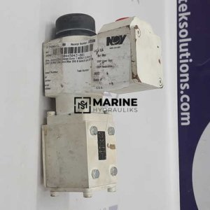 Moog Controls E411 Industrial control component (4413-302-069/27)