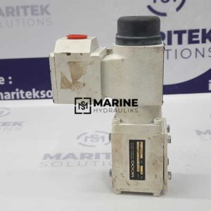 Moog Controls E411 Industrial control component (4413-302-069/27)