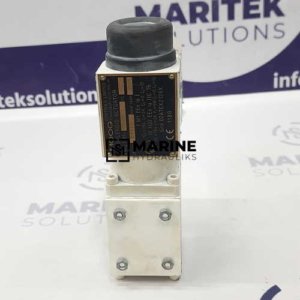 Moog Controls E411 Industrial control component (4413-302-069/27)