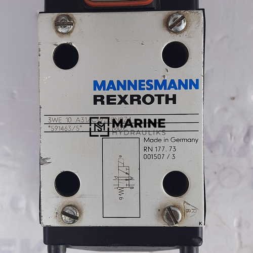 24 (3) Mannesmann Rexroth 3WE 10 A31/CW220N9Z4 Directional Control Solenoid Valve