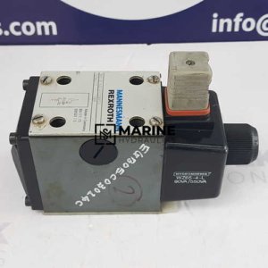 Mannesmann Rexroth 3WE 10 A31/CW220N9Z4 Directional Control Solenoid Valve