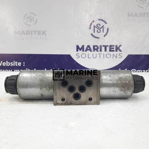 Rexroth 4 WE 10 J50/EG24N9K4/M Directional Spool Valve