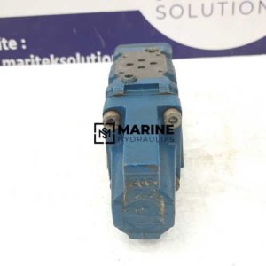 Rexroth 4WRZ 10 W50-70/6EG24N9ETK4/M Proportional Directional Valve