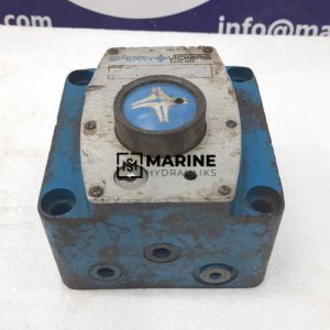 Sperry Vickers FCG 03 28 22UG Hydraulic flow control valve