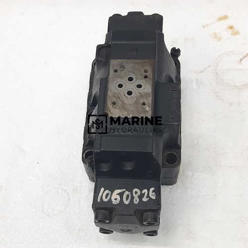 7 (4) Vickers DG5S-H8-2A-T-M-U-B5-50 Hydraulic directional solenoid valve