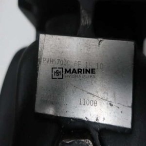 Vickers PVH57QIC-RE-1S-10-CM7-31 Piston Pump