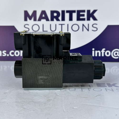 39 (7) Yuken DSG-01-2B3B-R110-50 Solenoid-operated hydraulic directional control valve