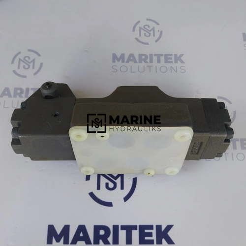 s-l1600 (22) Yuken DMG-06-3D5-5012 Hydraulic Directional Valve