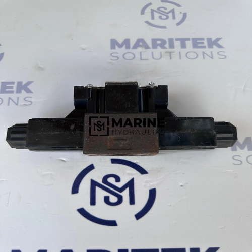 s-l1600 (23) Yuken DSG-01-3C4-A110-51T Solenoid-operated directional control valve